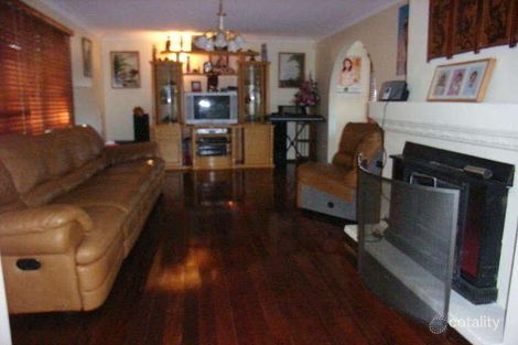 Property photo of 8 Shropshire Close Wakeley NSW 2176