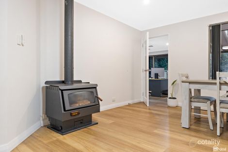 Property photo of 41 Jade Street Mount Richon WA 6112