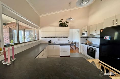 Property photo of 3 Ardross Close Rankin Park NSW 2287
