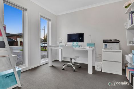 Property photo of 9 Windermere Street Keysborough VIC 3173