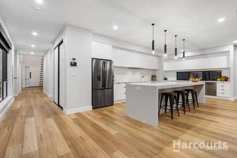 Property photo of 19 Dolomites Drive Truganina VIC 3029