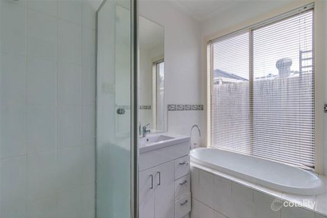 Property photo of 71 Damask Drive Tarneit VIC 3029