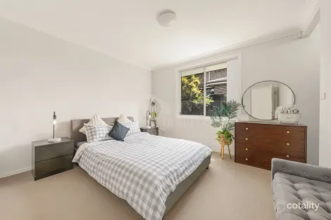 Property photo of 105 Mary Ann Drive Glenfield NSW 2167