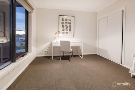 Property photo of 9 Trillium Boulevard Cranbourne North VIC 3977