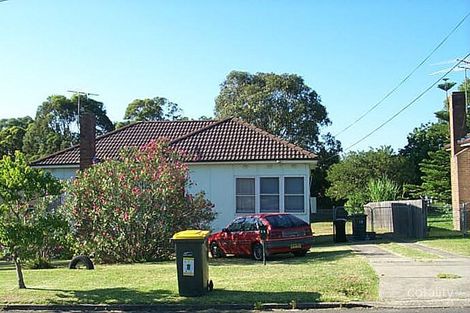 19 Lewis St, Regents Park, NSW 2143