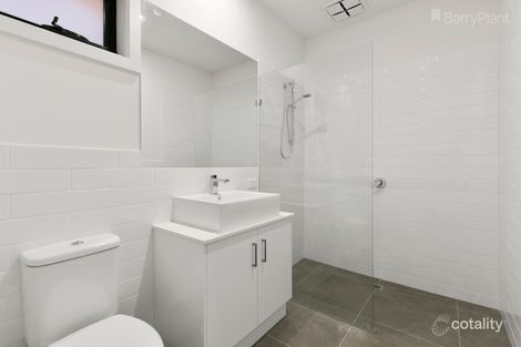 Property photo of 8A Lockhart Court Kilsyth VIC 3137