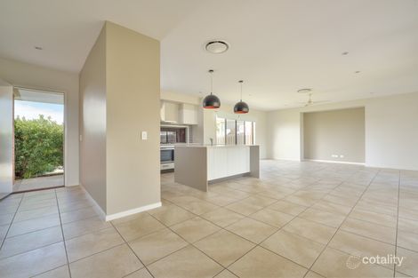 Property photo of 17 Keeling Court New Auckland QLD 4680