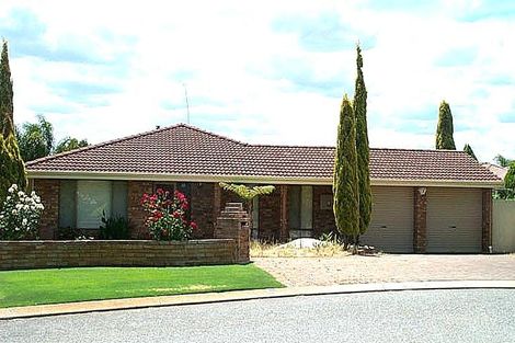 5 Lewis Cl, Noranda, WA 6062