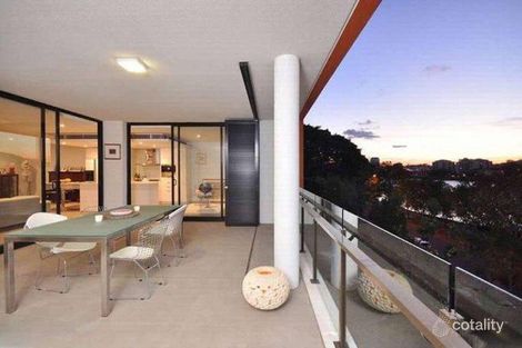 Property photo of 113/10 Pidgeon Close West End QLD 4101