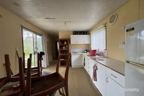 Property photo of 2 Seal Road Boyne Valley QLD 4680