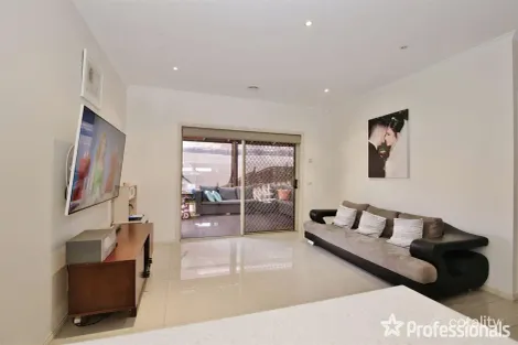 Property photo of 2/116 Kelvinside Road Noble Park VIC 3174