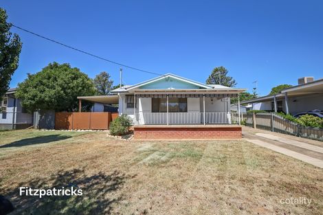 Property photo of 15 Gowrie Parade Mount Austin NSW 2650