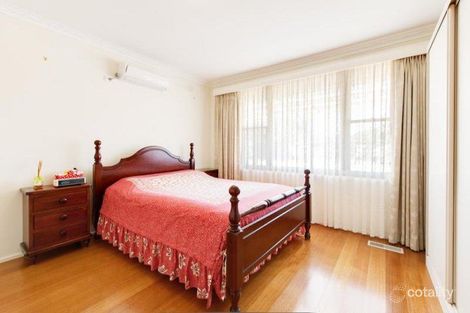 Property photo of 8 Fernhill Street Glen Waverley VIC 3150