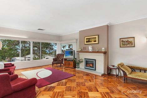 Property photo of 17 Pannamena Crescent Eleebana NSW 2282