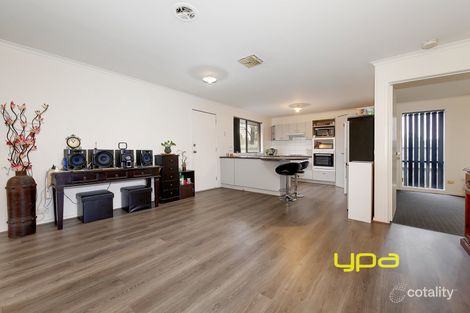 Property photo of 20 Mirabella Close Werribee VIC 3030