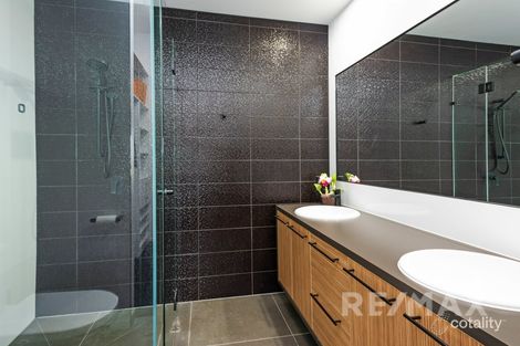 Property photo of 18/11-13 Promenade Avenue Robina QLD 4226