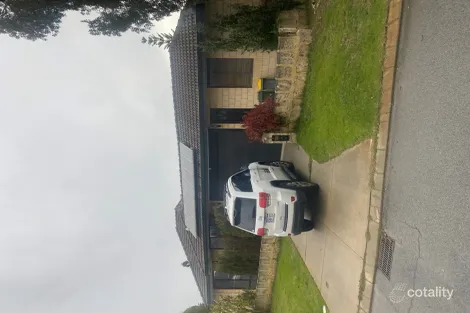 8 Coomer Elb, South Guildford, WA 6055