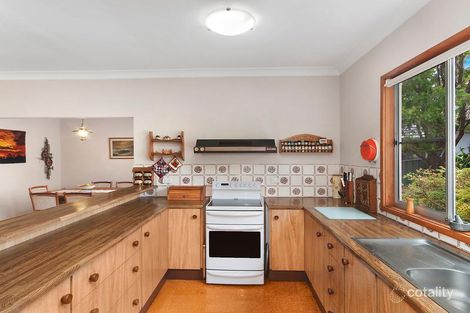 Property photo of 17 Pannamena Crescent Eleebana NSW 2282