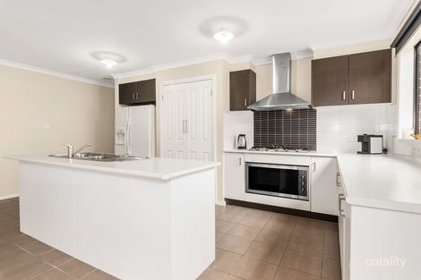 Property photo of 320 The Lakes Boulevard South Morang VIC 3752