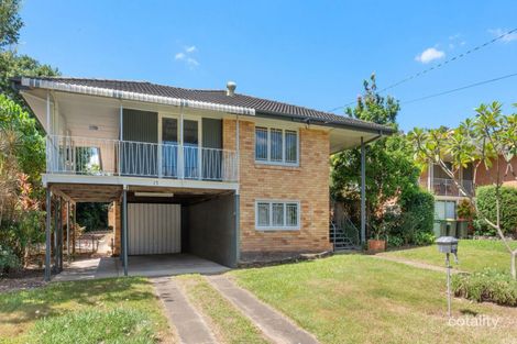 15 Euratha St, Stafford Heights, QLD 4053