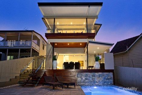 30 Harwood St, Bardon, QLD 4065