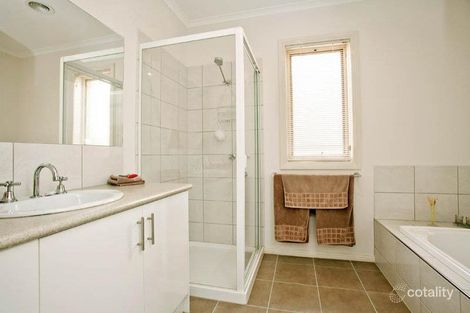 Property photo of 1/8 Looker Street Lara VIC 3212