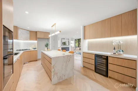 Property photo of 5 Allison Road Mont Albert North VIC 3129