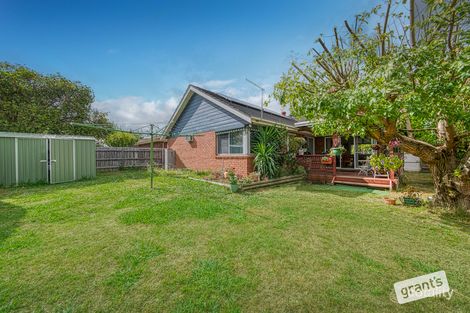 Property photo of 8 Willslie Crescent Berwick VIC 3806