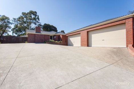 Property photo of 7 Dunmore Close Langwarrin VIC 3910