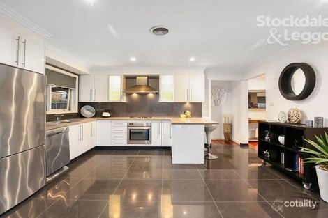 Property photo of 35 Linsley Way Wantirna VIC 3152