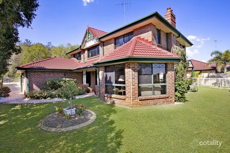 Property photo of 40 Drysdale Street Mount Ommaney QLD 4074