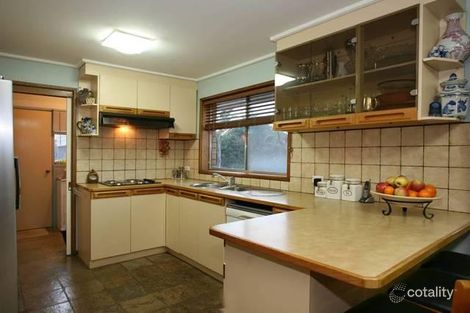 Property photo of 11/11 Sylvanwood Crescent Narre Warren VIC 3805
