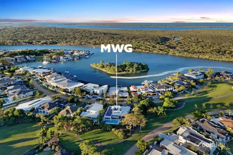 Property photo of 2091 The Circle Hope Island QLD 4212