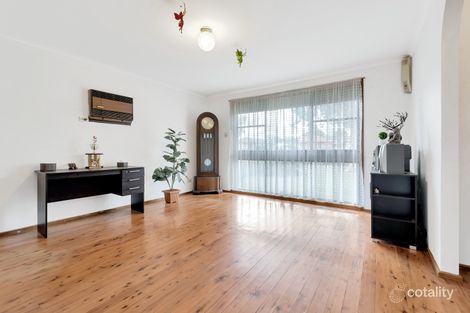 Property photo of 11 Kemmel Close Bossley Park NSW 2176