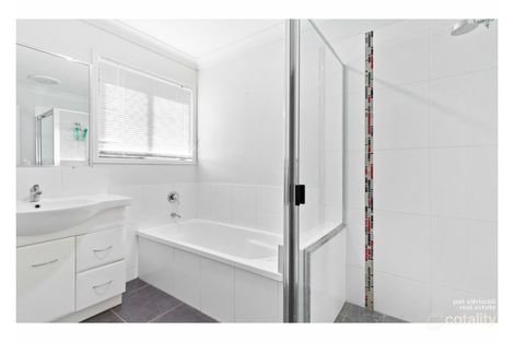Property photo of 42 Leichhardt Drive Gracemere QLD 4702