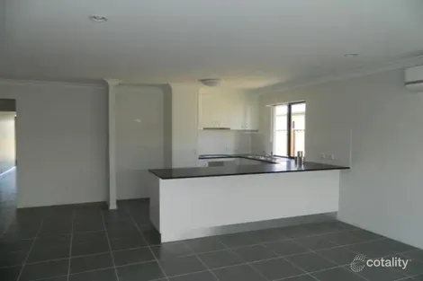 Property photo of 19 Cable Court Blacks Beach QLD 4740