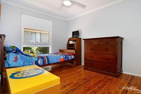 Property photo of 15 Turquoise Crescent Bossley Park NSW 2176