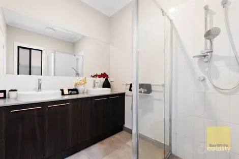 Property photo of 11 Scorpio Road Weir Views VIC 3338