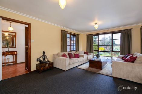 Property photo of 3 Greenleaf Court Eltham North VIC 3095