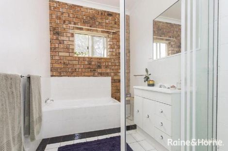 Property photo of 4 Macgregor Close Tenambit NSW 2323