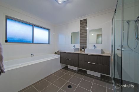 Property photo of 54 Sylvateere Crescent Wakerley QLD 4154