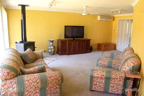 Property photo of 1 Lanewood Court Green Point NSW 2251