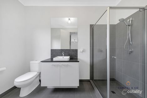 Property photo of 7 Docker Circuit Mickleham VIC 3064