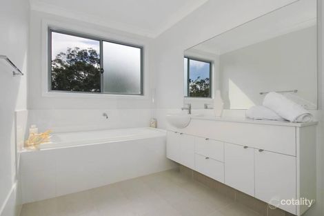 Property photo of 140 Jetty Point Drive Murrays Beach NSW 2281