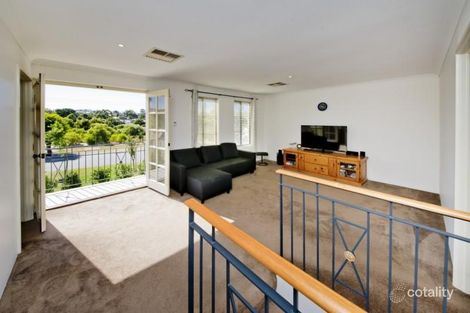 Property photo of 8 Wheeler Road Karrinyup WA 6018