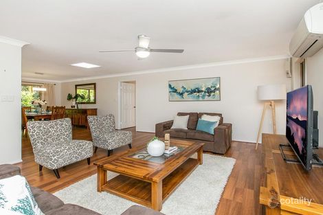 Property photo of 7 Gibson Place Brookfield QLD 4069