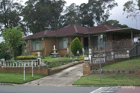 Property photo of 32 Warren Road Woodpark NSW 2164