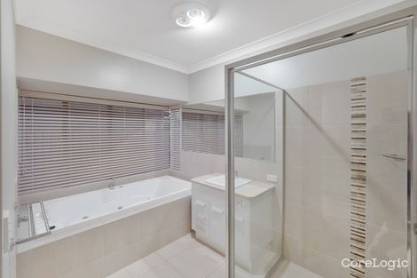 Property photo of 13 Pembridge Circuit Urraween QLD 4655