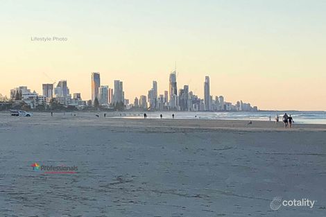 Property photo of 31/114 The Esplanade Burleigh Heads QLD 4220