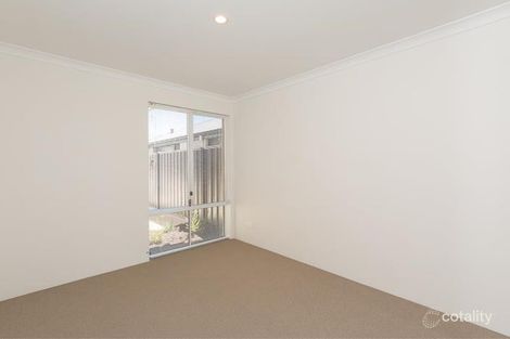 Property photo of 9 Dickerson Loop Hammond Park WA 6164